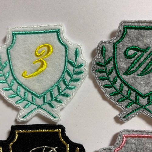 月桂樹エンブレム お名前ワッペン アイロンワッペン 刺しゅう オーダー