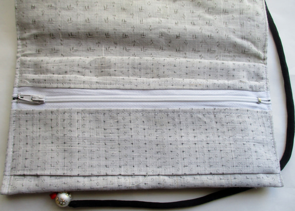 ７５１６　麻の白絣の着物で作った和風財布・ポーチ＃送料無料 6枚目の画像