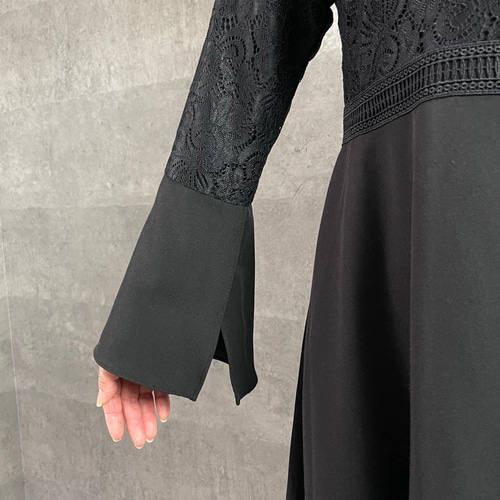 小柄S【冠婚葬祭】華やかレース切り替え ブラックフォーマルワンピース