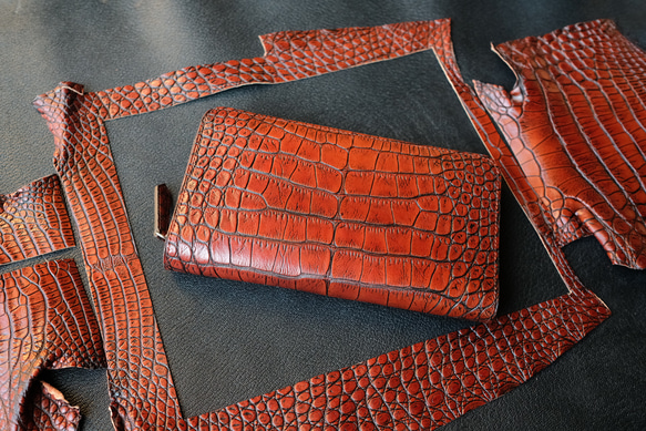 高級ワニ革使用ラウンドファスーナ長い財布財布 (手縫い) 2枚目の画像