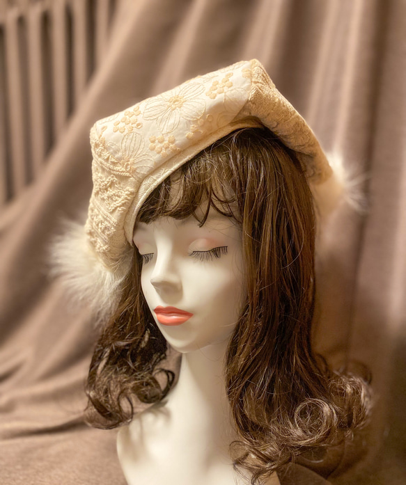 雪の妖精の様なふわふわファーの白いビックベレー帽。。ハット。ベレー