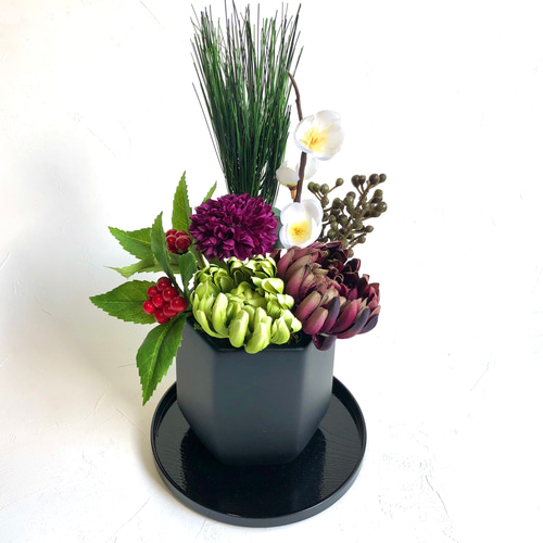 和モダン・紫つぼみ菊アレンジメント(受け盆付き) アートフラワー J