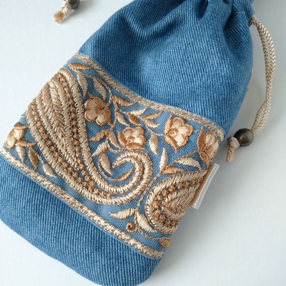 ❲小❳インド刺繍リボンの巾着スマホショルダー【blue×gold】 8枚目の画像