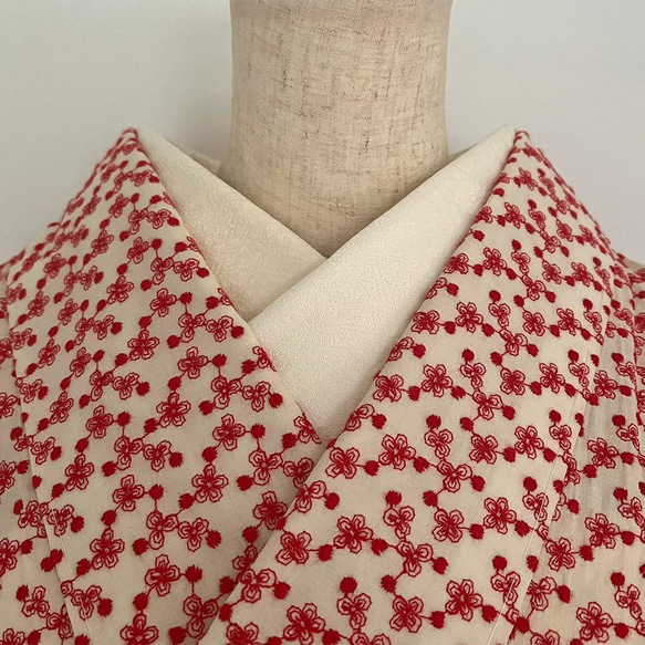 着物 単衣 南天と花の刺繍 オフ白に赤 コットン きもの コットンレース 木綿 7枚目の画像