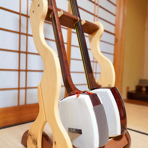 24時間以内に発送】手作り木工 木製三味線スタンド （ダーク
