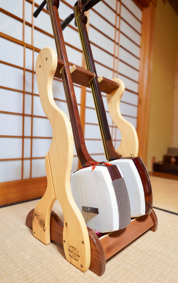 24時間以内に発送】手作り木工 木製三味線スタンド （ツートーン