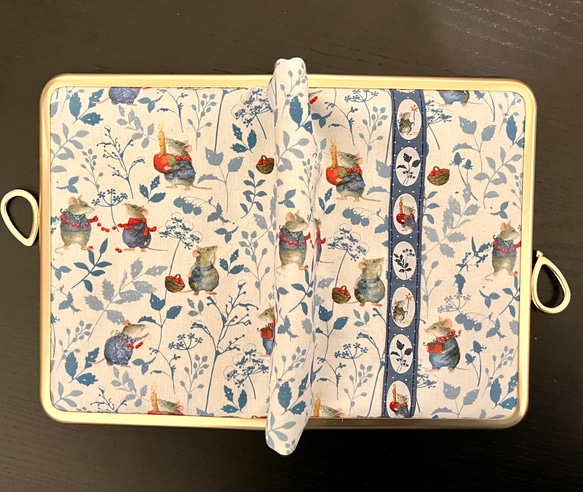 德國進口布料 acufactum * 扣式書本封面 * 也可用作 Hobonichi 筆記本封面 * 蠟燭、蘋果和老鼠 * SG 第11張的照片