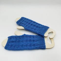 ◆毛糸で編んだハンドウォーマー　手袋◆　ブルー　no.11 2枚目の画像