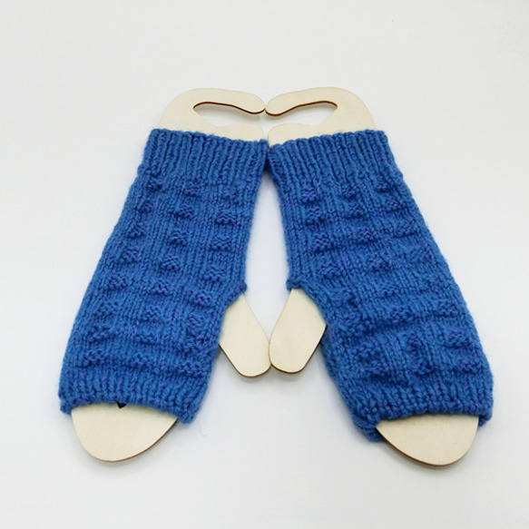 ◆毛糸で編んだハンドウォーマー　手袋◆　ブルー　no.11 4枚目の画像