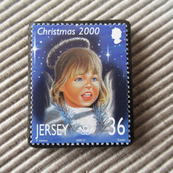 ジャージー島　クリスマス切手ブローチ9181 1枚目の画像