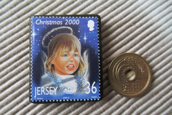 ジャージー島　クリスマス切手ブローチ9181 3枚目の画像
