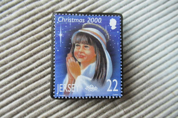 ジャージー島　クリスマス切手ブローチ9183 1枚目の画像