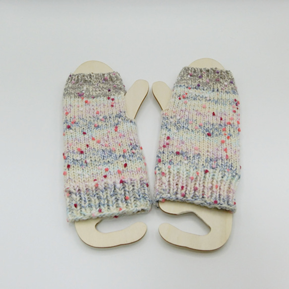 ◆毛糸で編んだハンドウォーマー　手袋◆　オフホワイト　no.13 1枚目の画像