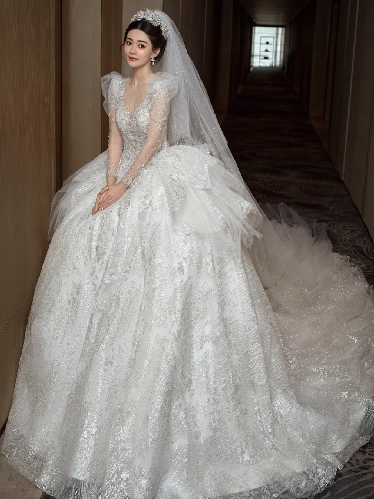 綺麗なウェディングドレス 花嫁/結婚式/披露宴/お呼ばれ/二次会/2次会  