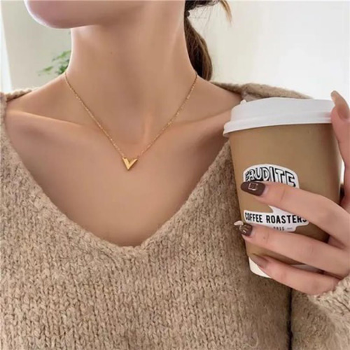 【所沢】金色 V字型ペンダント ネックレス K10 レイヤー V字ネックレス ~Ello May Fina~ (K18 変更可能