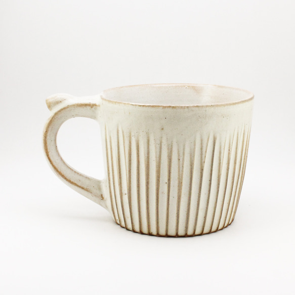 萩白シリーズ-白釉彫刻手作りマグ コーヒーカップ ティーカップ 陶器マグ 1枚目の画像