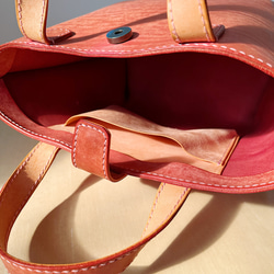 ワケあり商品　イタリアンレザーのトートバッグ　丁度いい大きさ　ピンクのバッグ 6枚目の画像