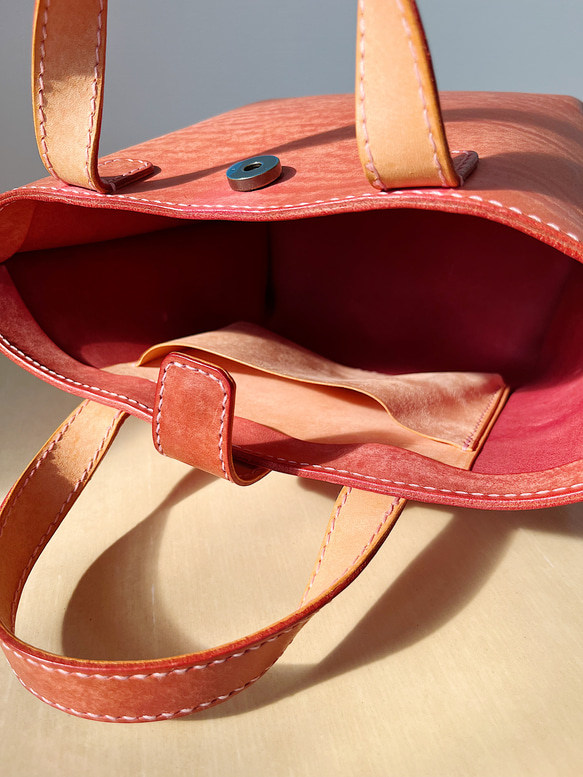 ワケあり商品　イタリアンレザーのトートバッグ　丁度いい大きさ　ピンクのバッグ 6枚目の画像