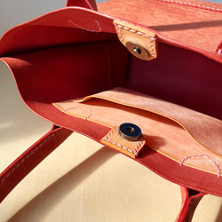 【ワケありな逸品】　イタリアンレザーのトートバッグ　丁度いい大きさ　ピンクのバッグ 5枚目の画像