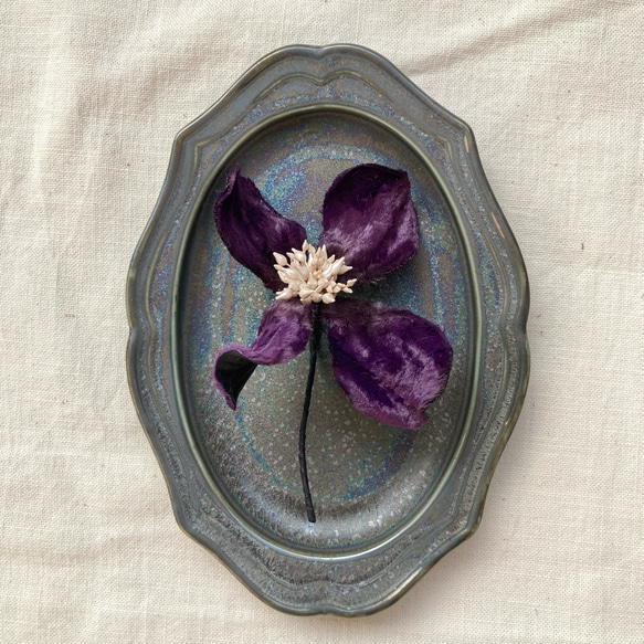 Cross flower  brooch【Gothic Purple】 1枚目の画像