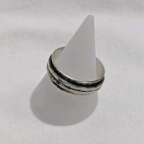 スピナーリングダブル(鎚目) 指輪・リング JewelryShopAki 通販