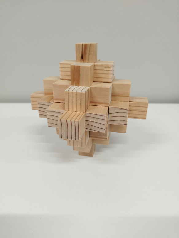 木製パズル 19本組木 1枚目の画像