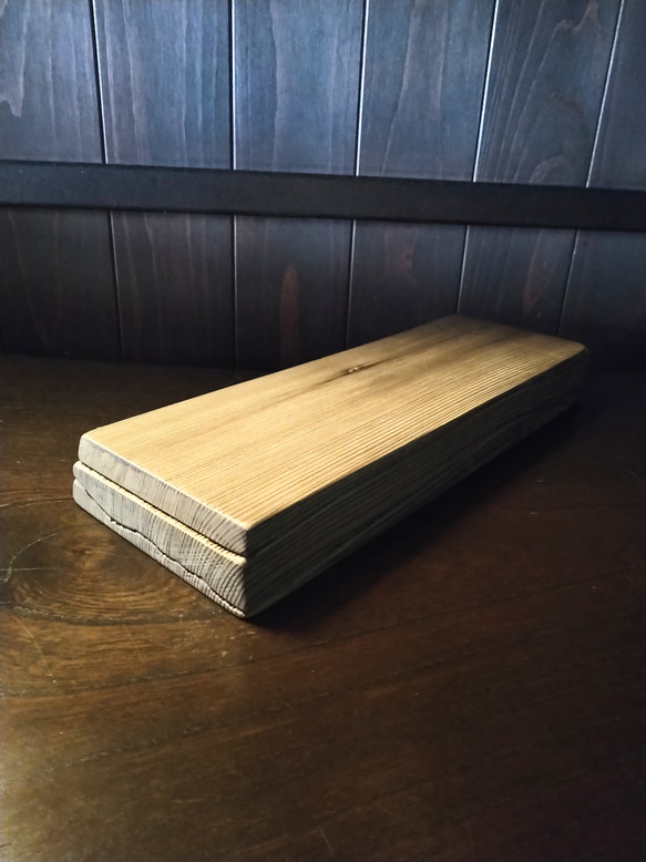 神代杉・一木3枚組の銘々皿〜へぎ板〜自然木ディスプレイにも♪ 6枚目の画像