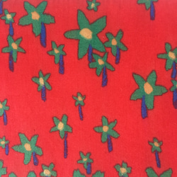 新作です☺︎可愛いリバティクリスマスハーフハンカチ　ブライトナイト　赤プラス緑　星柄綿麻裏地　8枚重ね 2枚目の画像