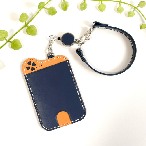 お得なセット価格】リール付きパスケースとキーケースの2点セット