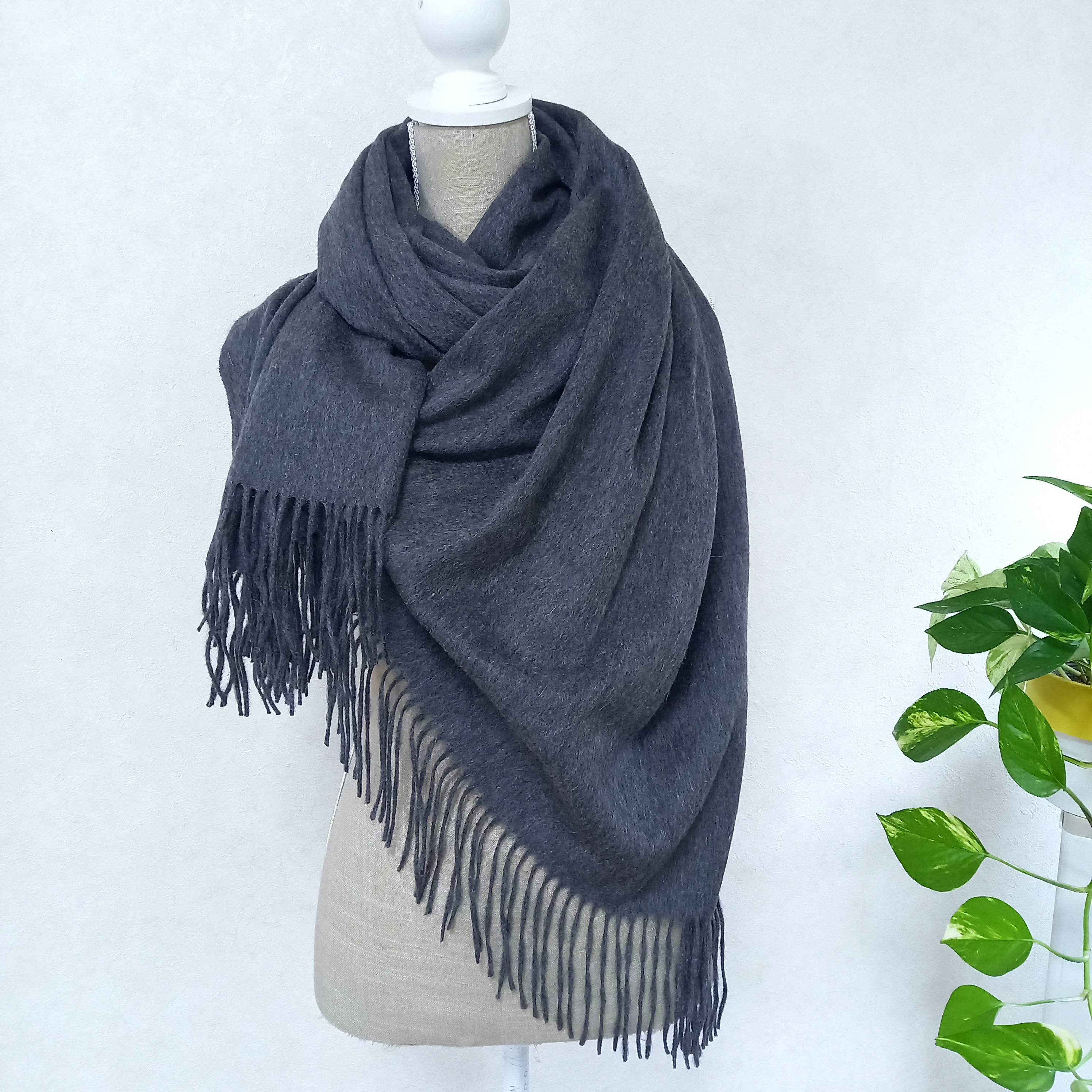 ウール100%大判無地ストールマフラー