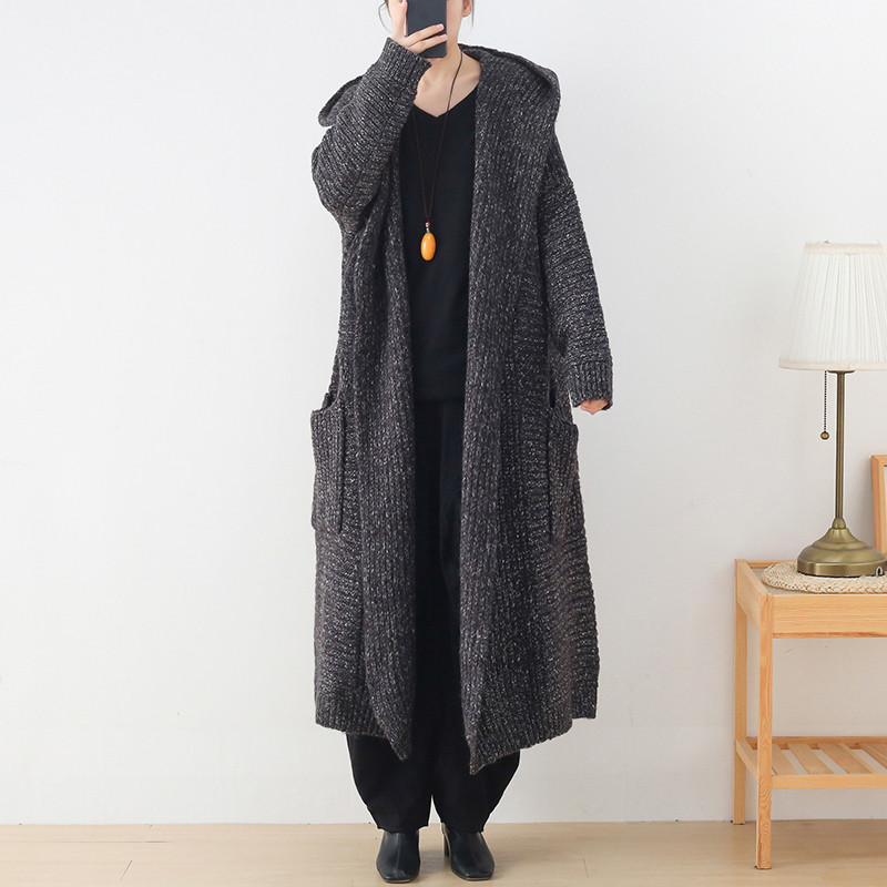 背中のツイストライン入りが珍しい♪アクリルロングカーディガン