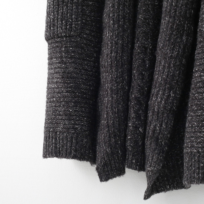 背中のツイストライン入りが珍しい♪アクリルロングカーディガン