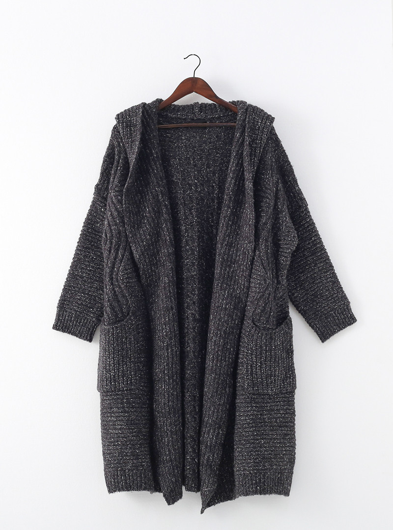 背中のツイストライン入りが珍しい♪アクリルロングカーディガン