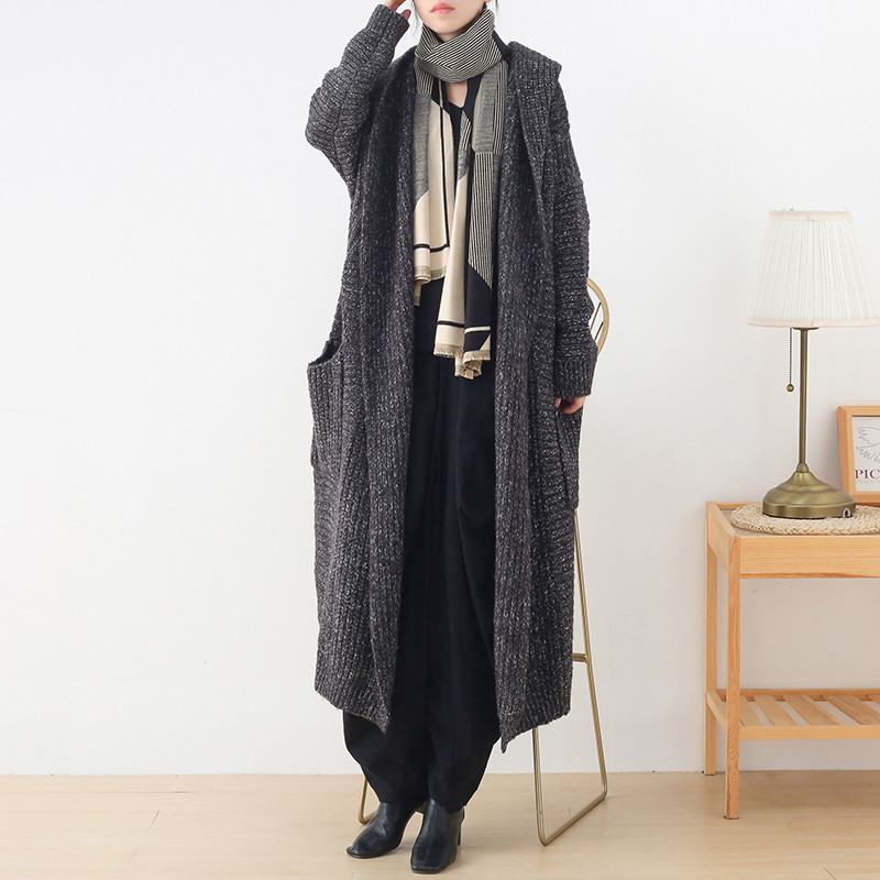 背中のツイストライン入りが珍しい♪アクリルロングカーディガン