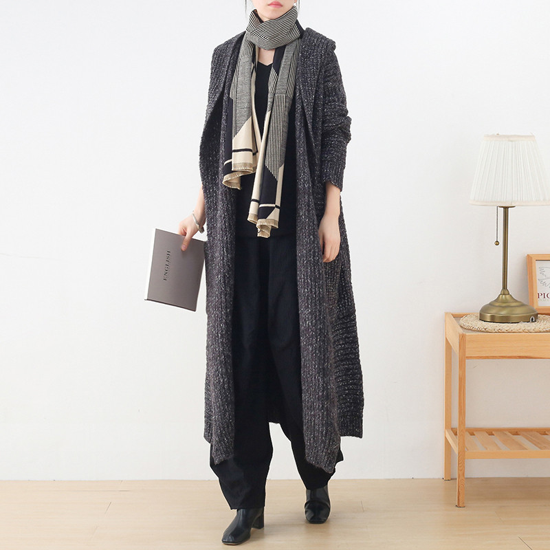 背中のツイストライン入りが珍しい♪アクリルロングカーディガン