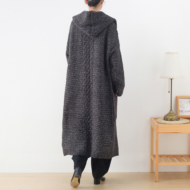 背中のツイストライン入りが珍しい♪アクリルロングカーディガン