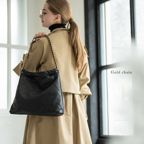 本革 チェーンバッグ マチあり マグネット キルティング ゴールド金具