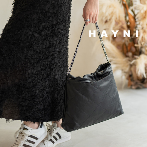 完売品 CHAIN COSMETIC CLUTCH ブラックチェーンキルト 華やかな「Chain Quilt Collection」 | ショップブログ | 東急百貨店