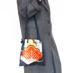 FUJIYAMA Pochette Vintage Kimono 2WAY 簡約設計，可肩背或斜背 第4張的照片