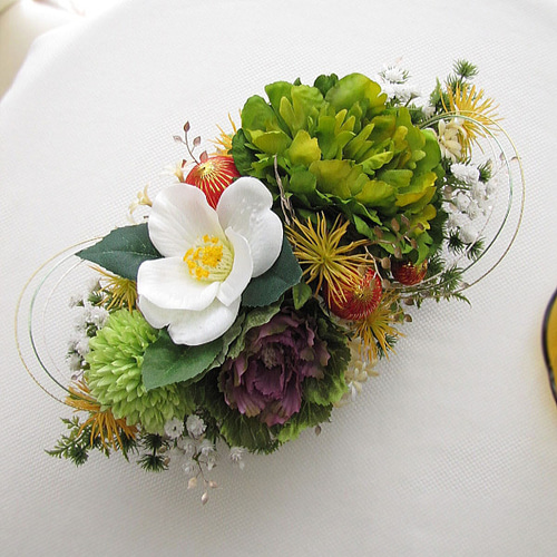 正月飾り～ピオニー・椿・葉牡丹・マム入りテーブルアレンジ 迎春 和風