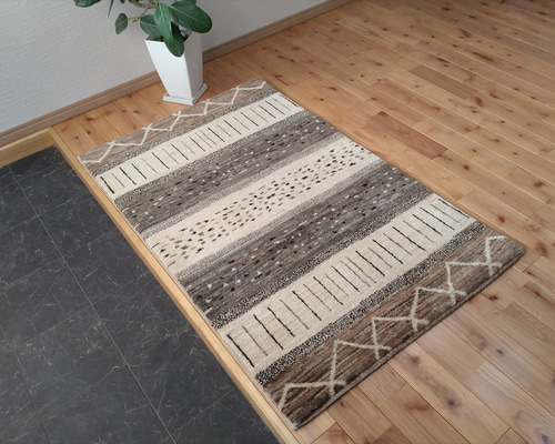 天然ラグ　ガゼニラハット　リビング　201×140 ザクロの木　実　タイル 天然ラグ ガゼニラハット リビング 201×140 ベージュ ザクロの木 花