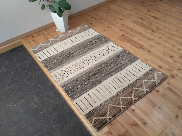 天然ラグ ガゼニラハット リビング 201×140 ザクロの木 実 タイル