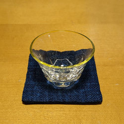 藍染のコースター(小さい、ぐい呑み用 、リネンと綿　紺色) 4枚目の画像