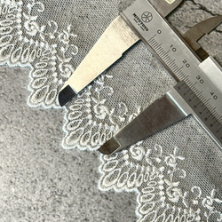 2m レーヨンチュールレース 片耳スカラップ 巻きバラ柄 日本製 lace-No,182 5枚目の画像