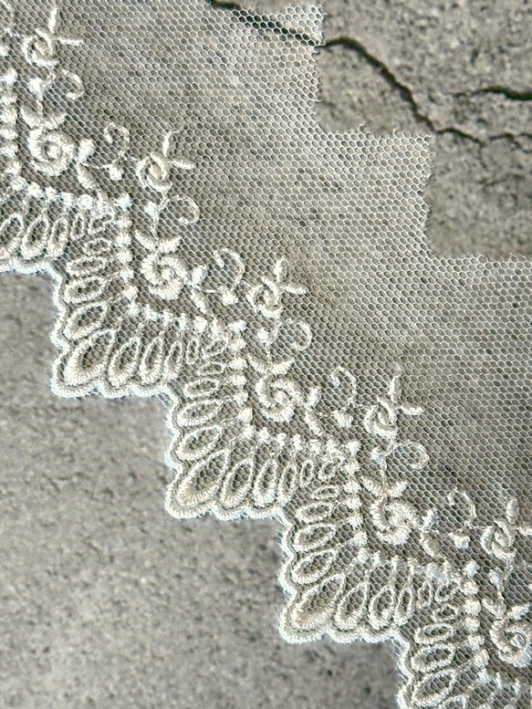 2m レーヨンチュールレース 片耳スカラップ 巻きバラ柄 日本製 lace-No,182 2枚目の画像