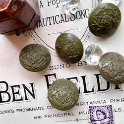 英国で出会った♪ アンティーク 英国王室の紋章 ボタン 直径24ｍｍ ベークライト製カーキ/ライオン ユニコーン 4枚目の画像