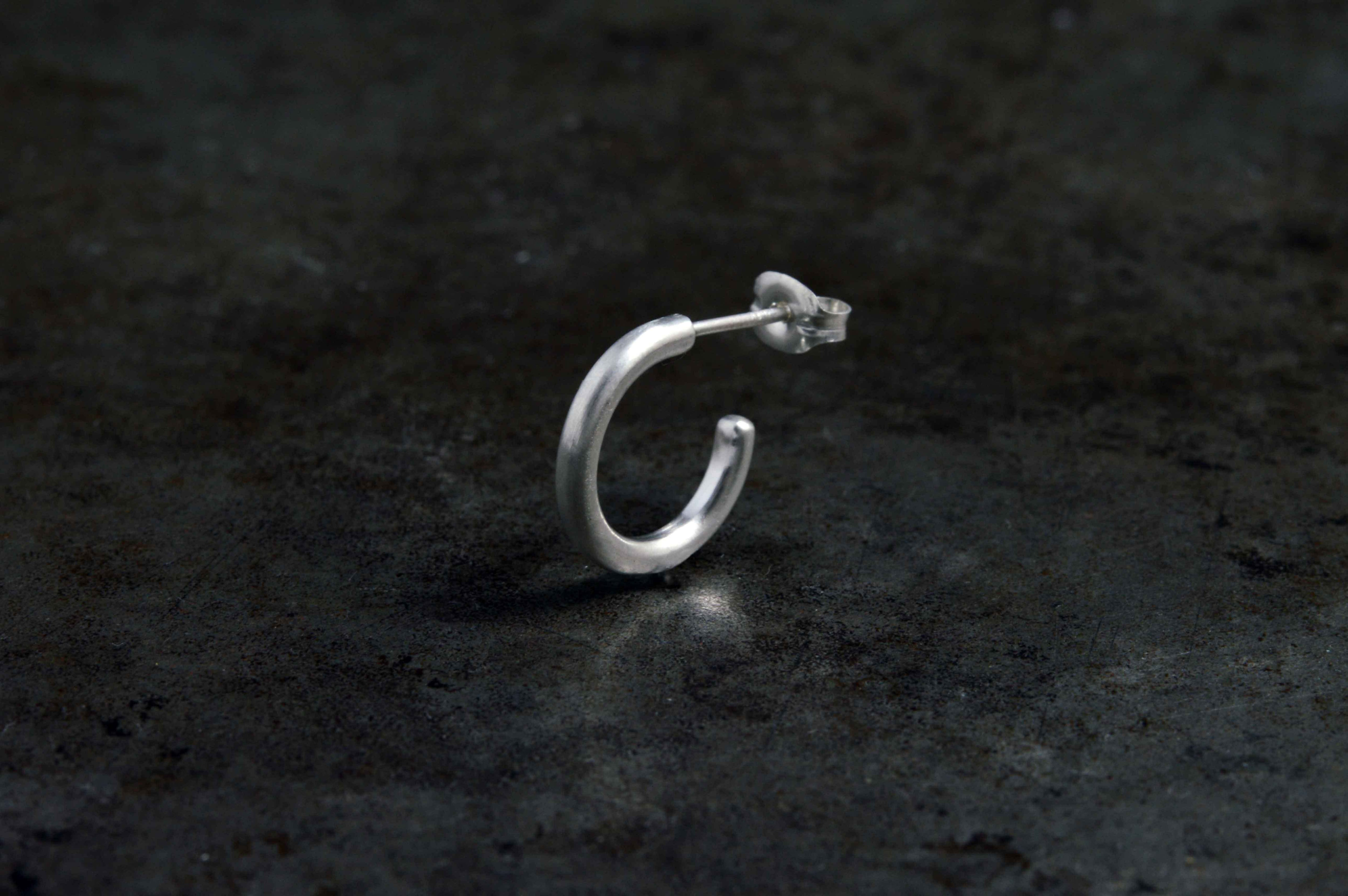 [片耳] シルバー / 無垢ピアス_Mサイズ［silver］