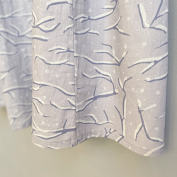 ジャンパースカート。枝に積もる雪。オリジナルテキスタイル。ハーフリネン。サイドギャザー。【受注製作】 16枚目の画像