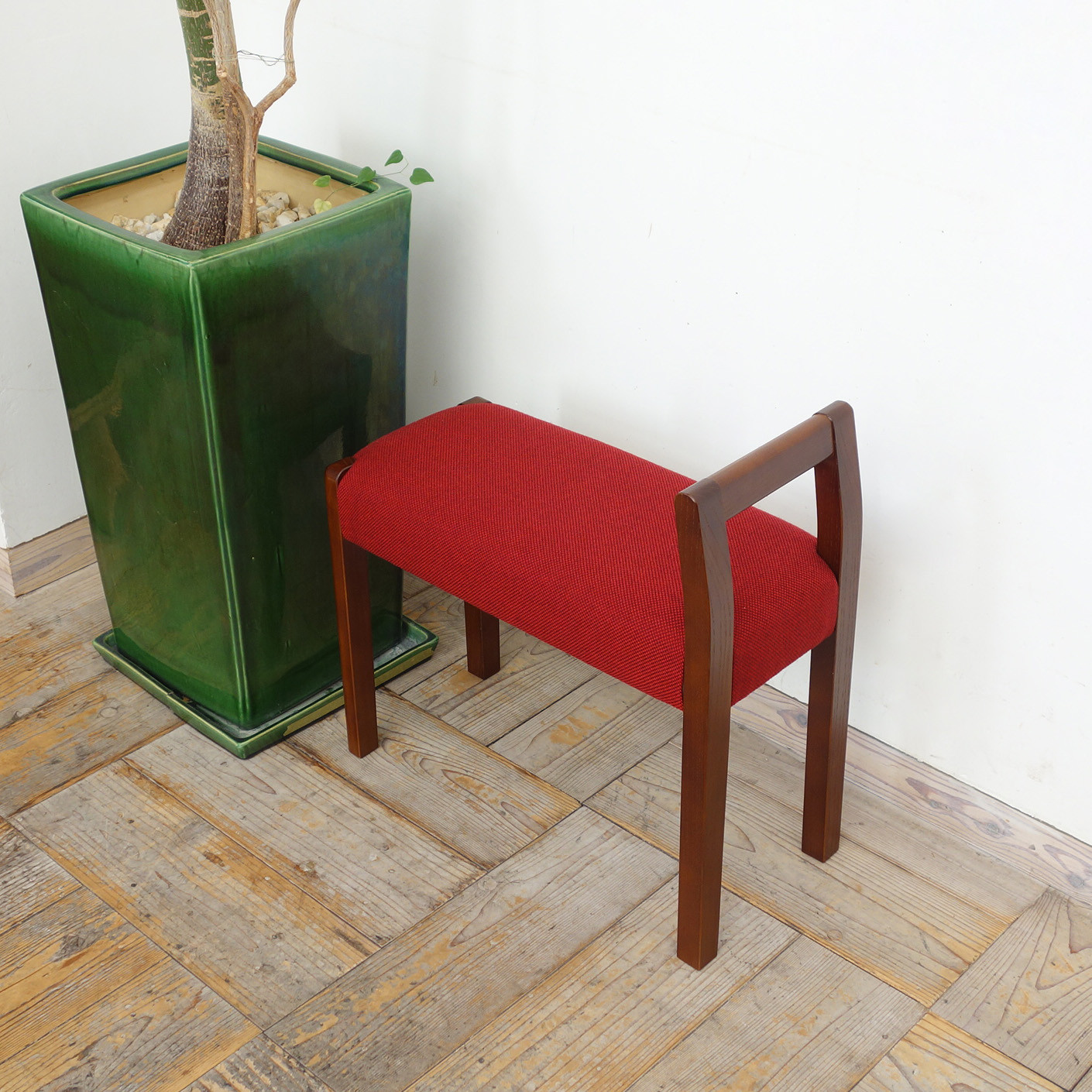 玄関スツール サイドアーム W540 (BR×NC-060レッド）