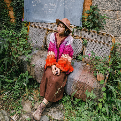 秋冬、手づくり棒針太毛糸のセーターコート、厚手のニットカーディガン  